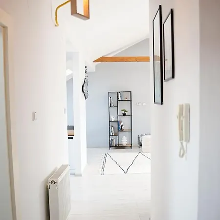 Cozy Modern In The Old Town - Hlavna Street Appartement *