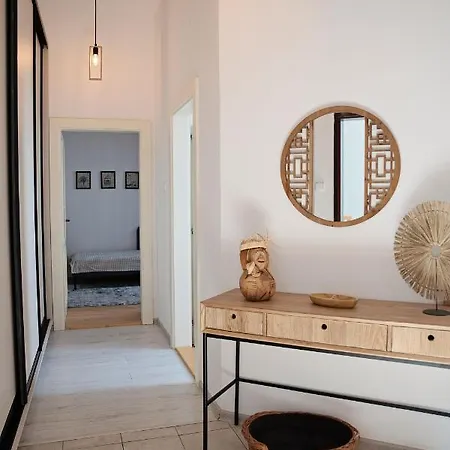 Cozy Modern In The Old Town - Hlavna Street *