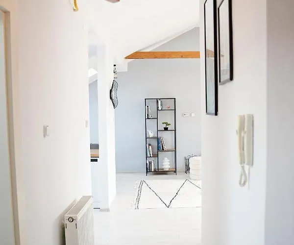 Cozy Modern In The Old Town - Hlavna Street Appartement *