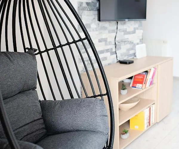 Cozy Modern In The Old Town - Hlavna Street * コシツェ